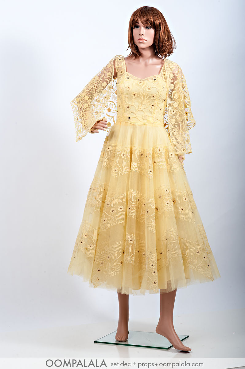 1940s yellow tulle and passamenterie party / formal dress with matching yellow shoulder 7379 1940s yellow tulle and passamenterie party / formal dress with matching yellow shoulder coverup